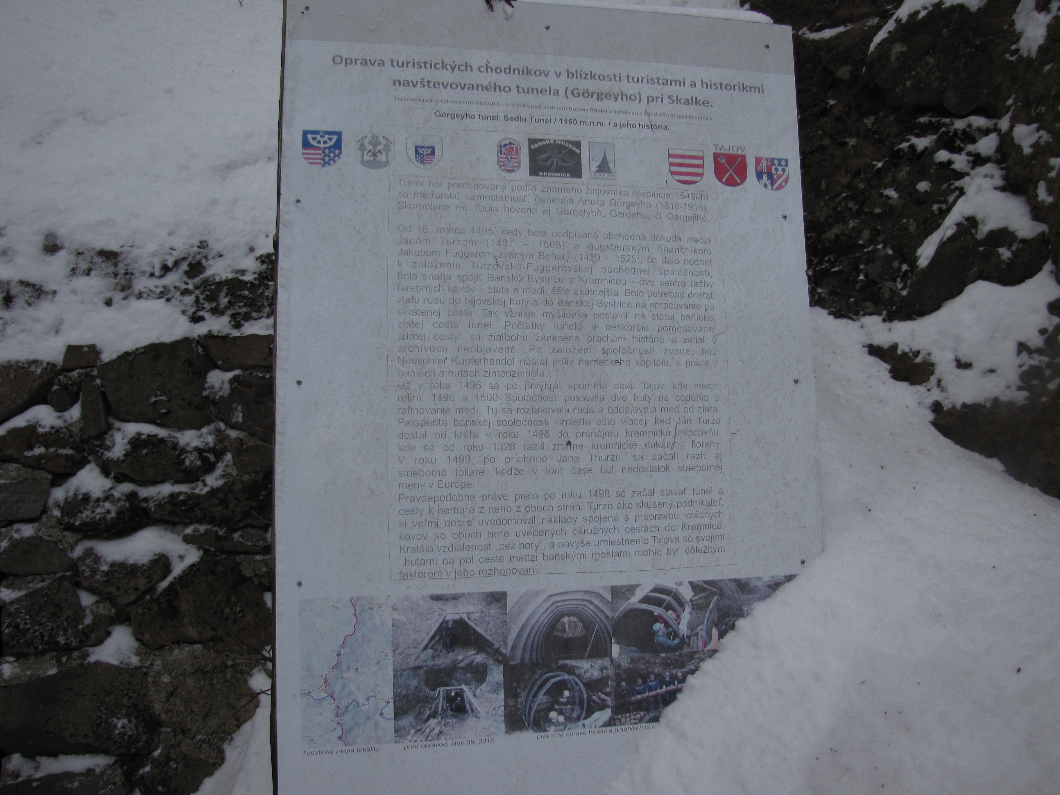 A tájékoztató táblák