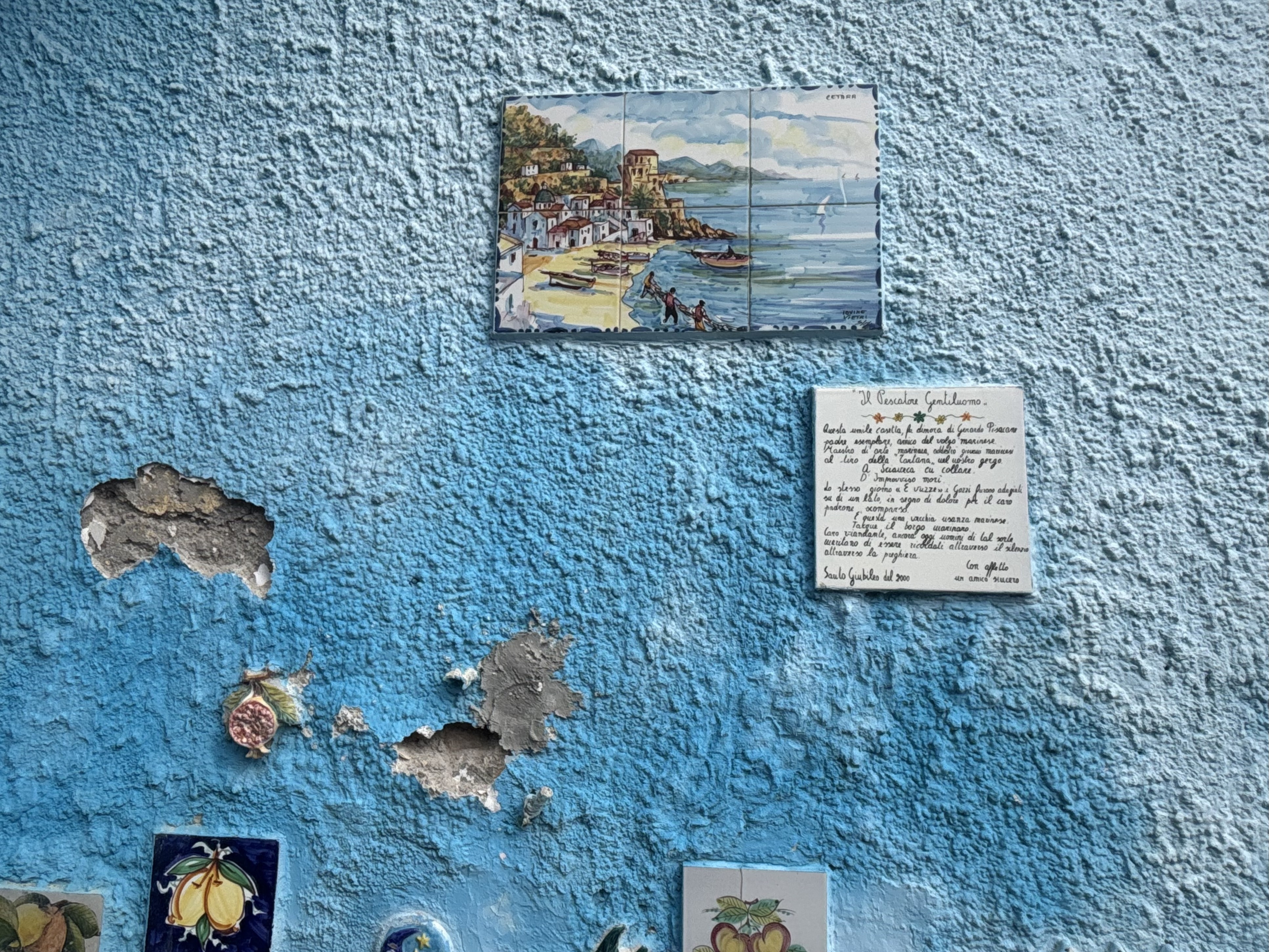 Egy házfal a Case Colorate n